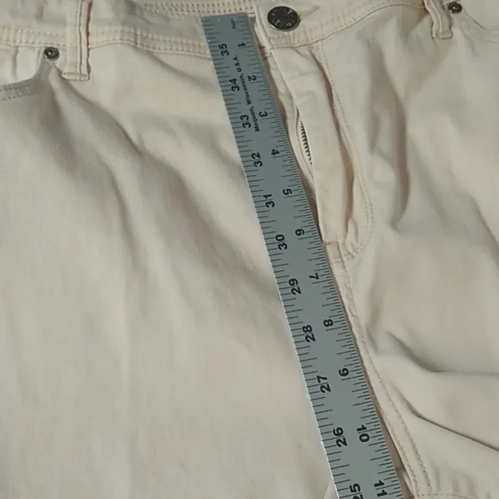 CHICO'S PLATINUM CROP, SOFT BRUSHED FABRIC, HIGH WAIST, STRETCH CROP JEAN
